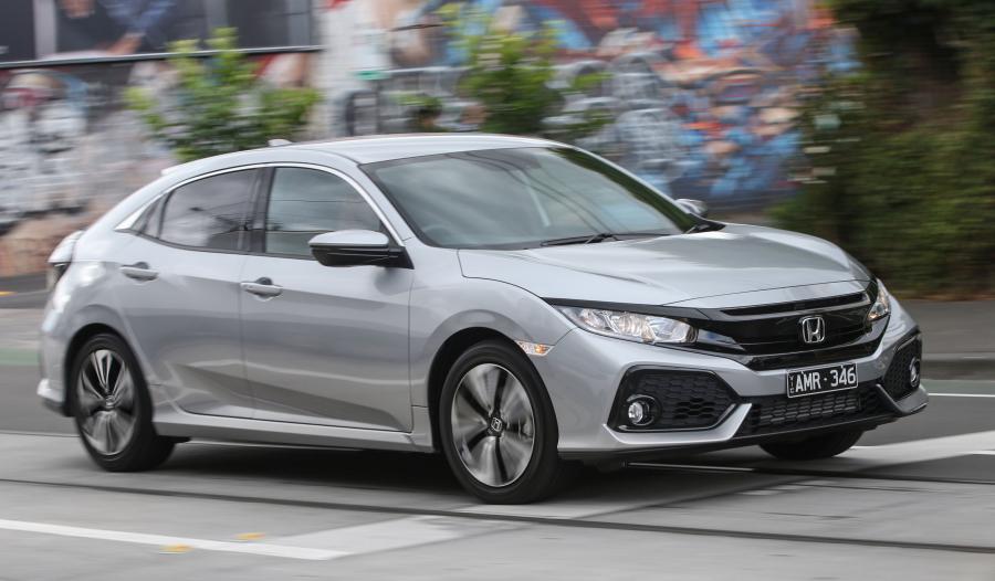  Honda Civic VTi-L Hatchback 2017 года  (AU) (фото 23 из 40)